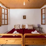בית נופש Poli's House